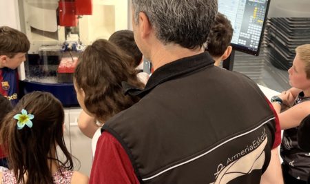 Visita de centros de educación primaria a Armeria Eskola